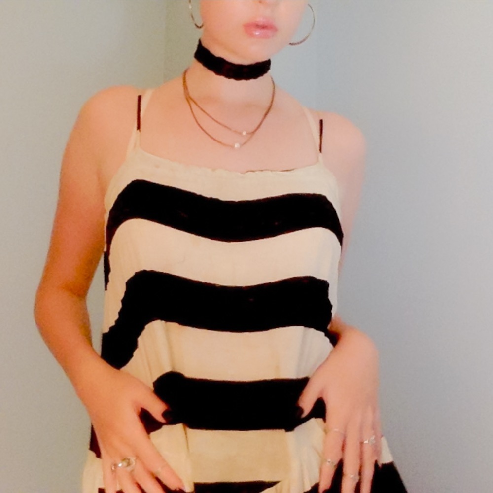 BLACK & WHITE THICK STRIPED SHIRT